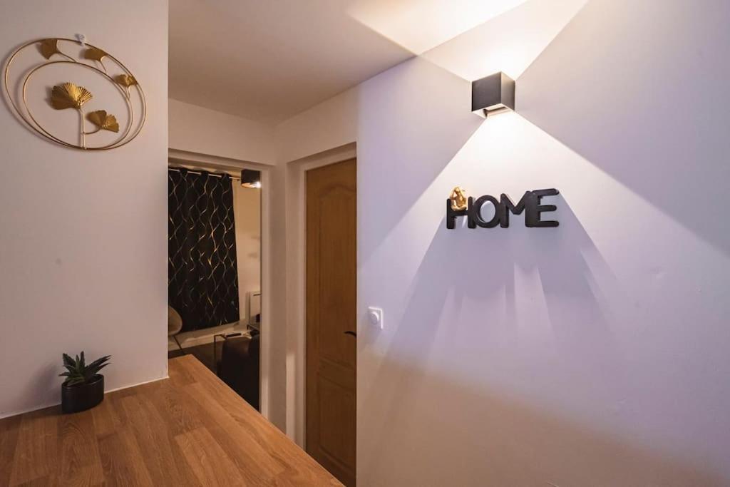 Apartmán La "Taniere" Pour 6 Personnes Isles-sur-Suippe Exteriér fotografie